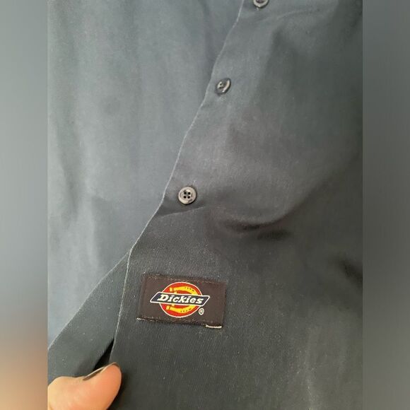Dickies Men’s Classic Button Up Two Front Pocket Blue Short Sleeve Work Shirt - Picture 6 of 8